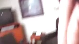 Η Linda είναι μια πεινασμένη τσούλα που δεν μπορεί να κάνει αρκετό σεξ