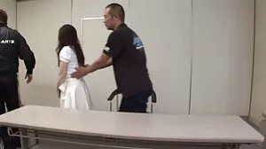 Τα κορίτσια θέλουν το μουνί τους να σκιστεί